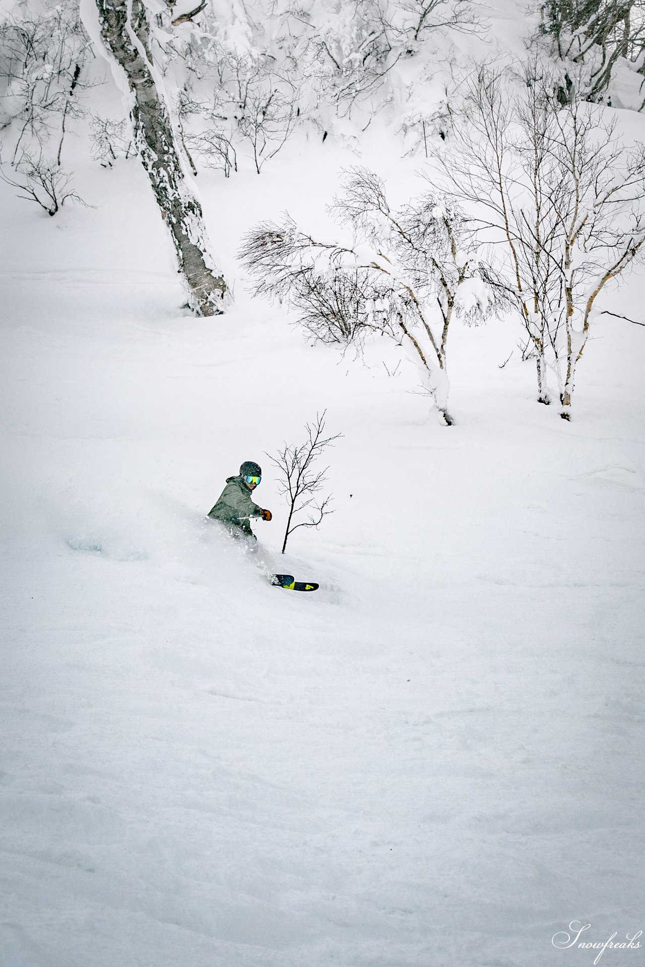 2026【4FRNT GUERRILLA RIDE EVENT】｜アメリカからやってきたゲストライダーたちが、サッポロテイネを滑る、飛ぶ！！